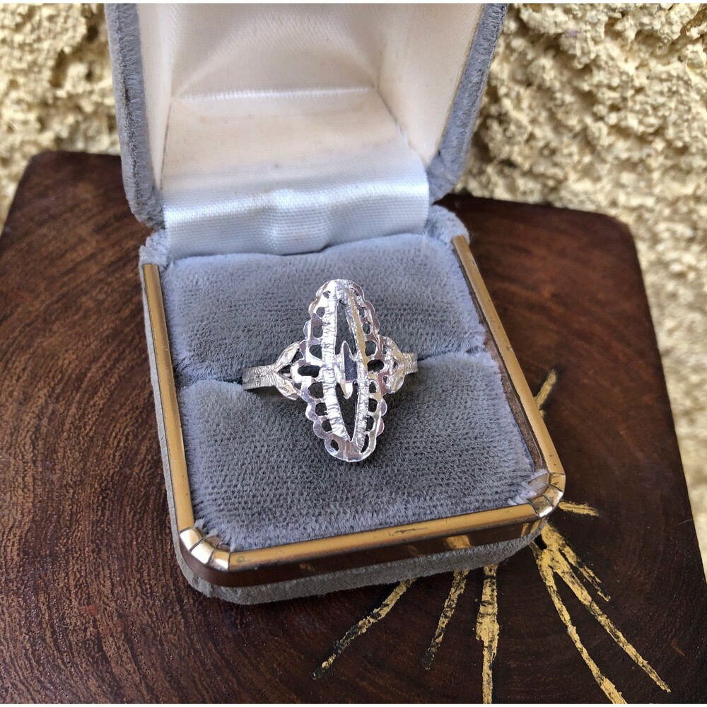 Vintage Victorian Sterling Cut Out Ring Size 9 1/2 Ornate